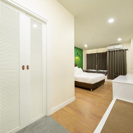 โรงแรมต้นเงิน Khon Kaen Exterior photo